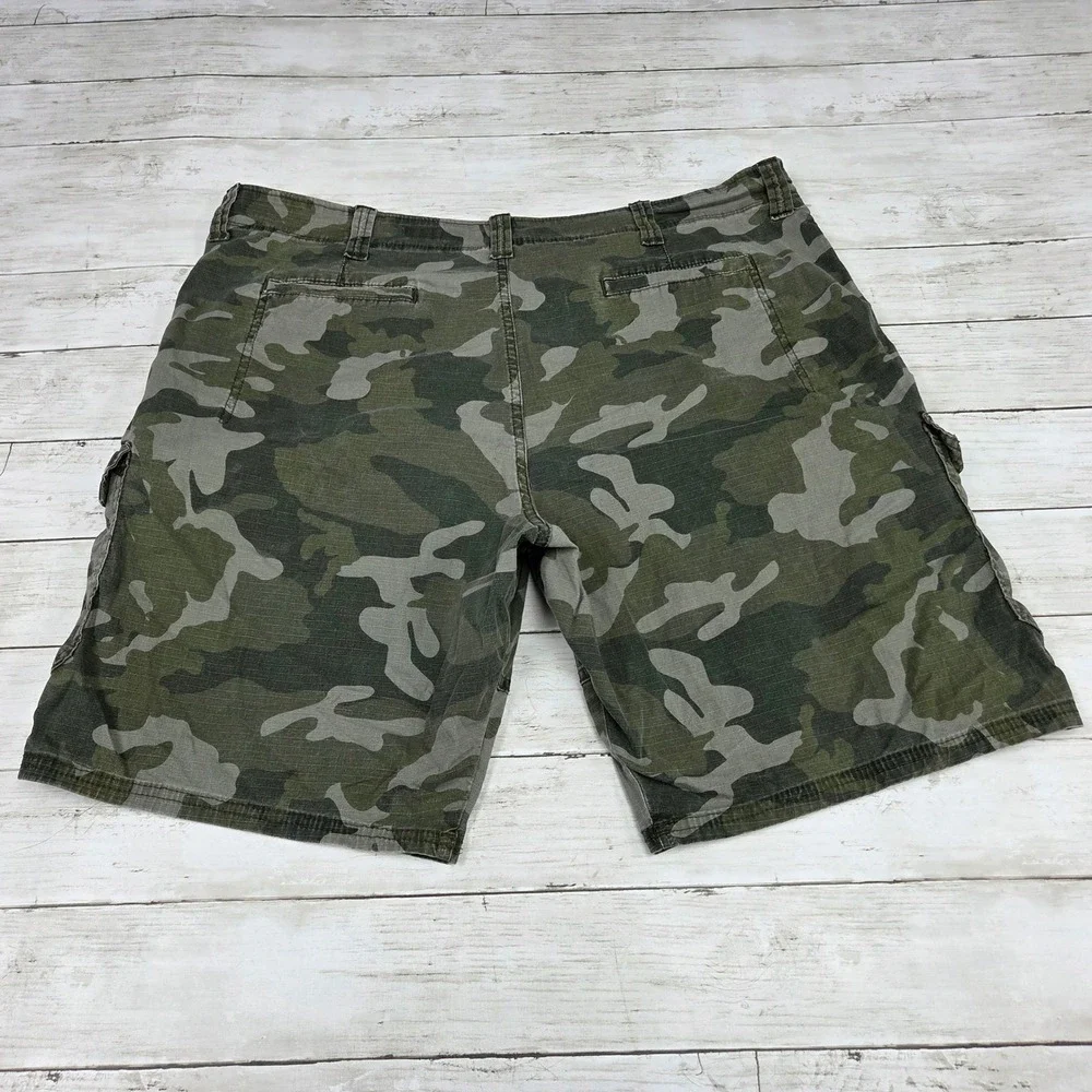 Wrangler cargo shorts